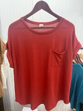 Like Love Everyday Short Sleeve Pocket Tee - Rust Red